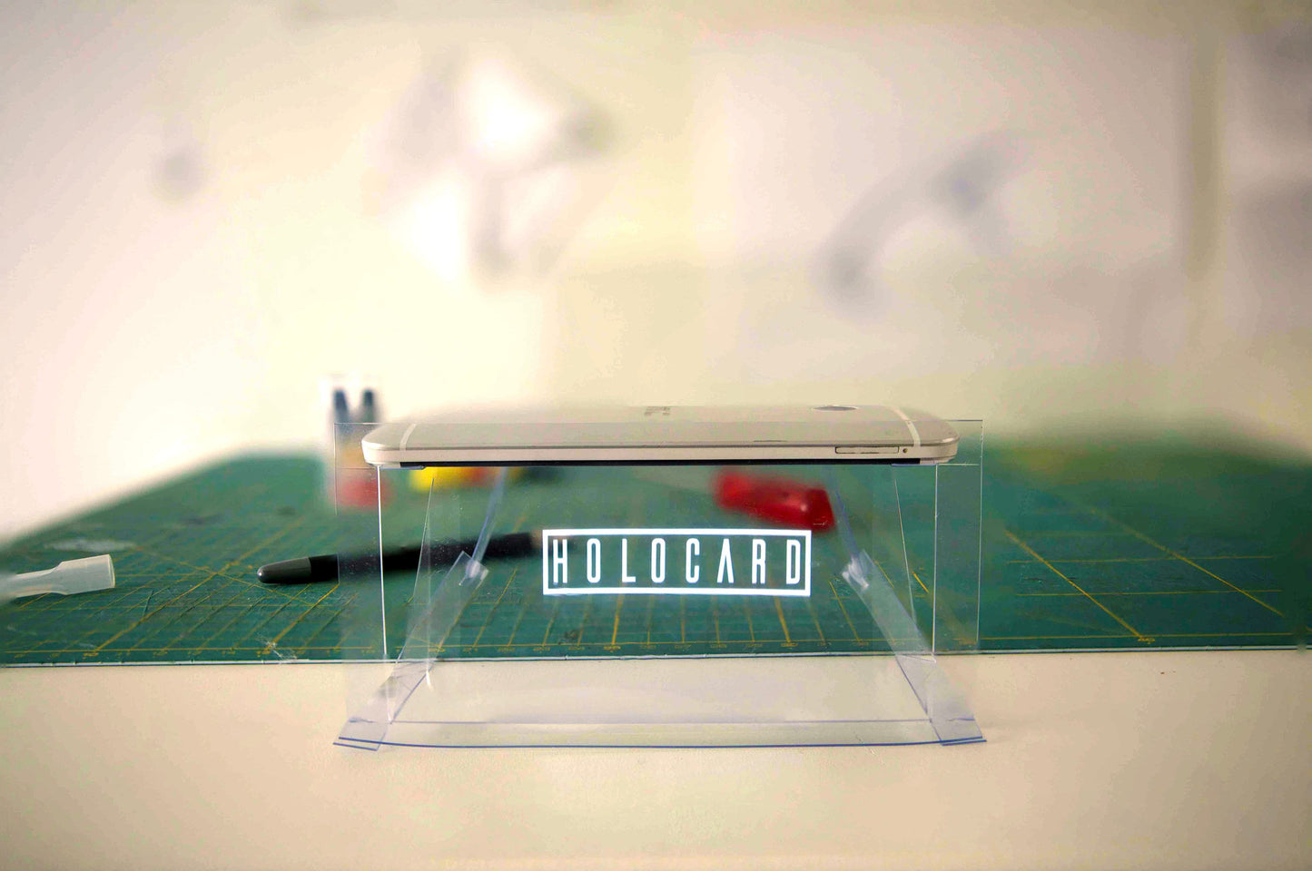 HOLOCARD | Hologram display for smartphones | Use this new tech gadget to view holograms with your smartphone | New tech accessory
